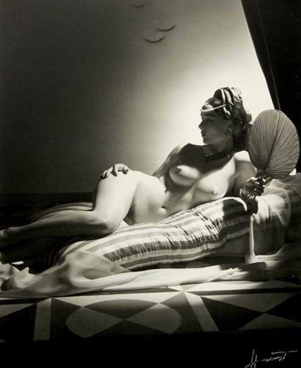 Horst P. Horst, Odalisque 1, New York, 1943, @artsy